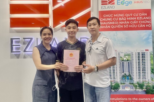 EZLand continues to hand over 200 ownership certificates to Bao Minh EZland (HausNeo) residents