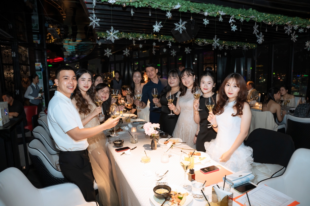 Year-end-party-2025-11